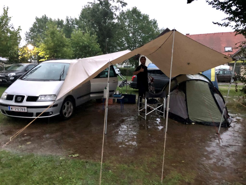 Campingplatz im Regen